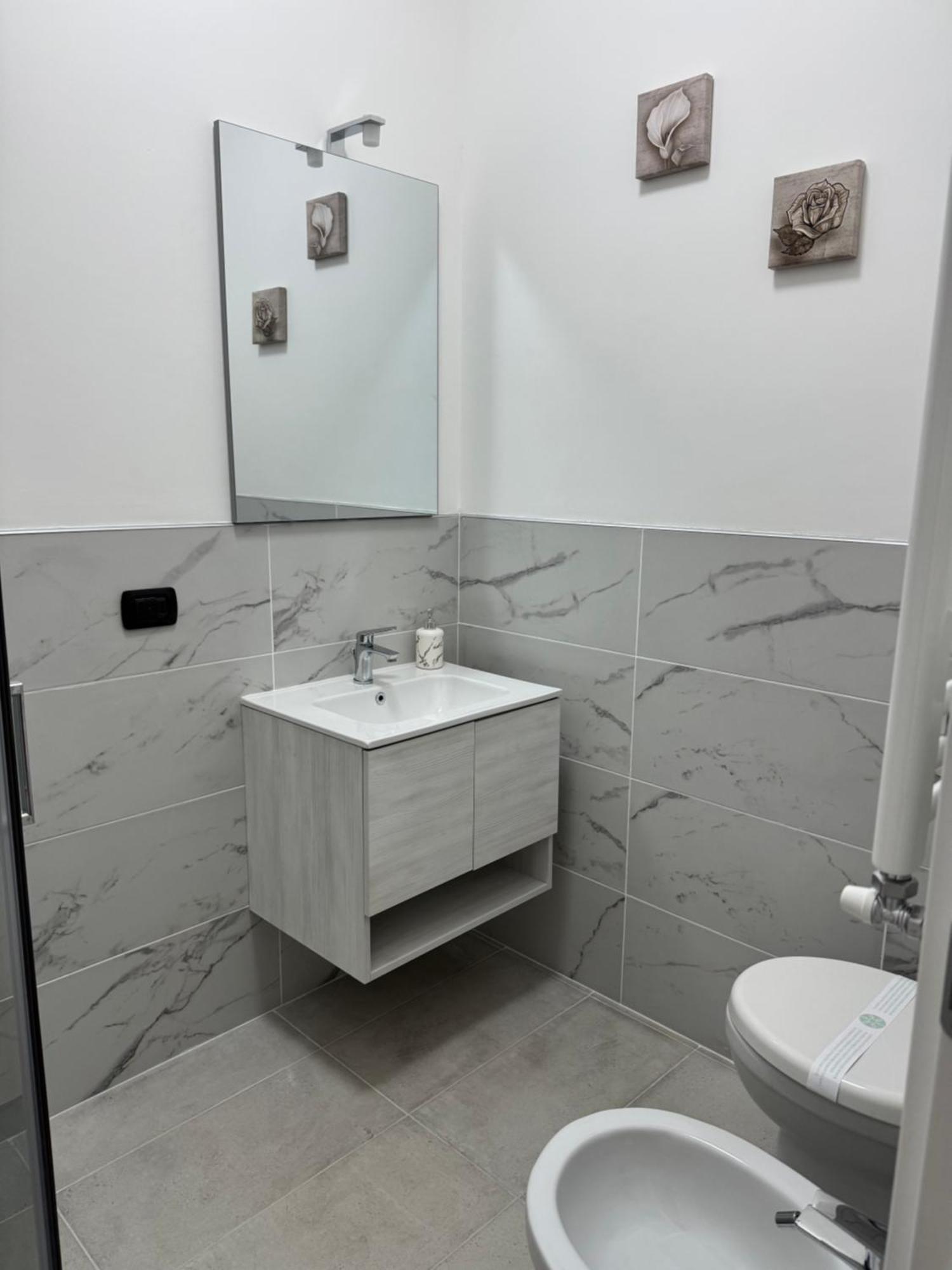 Guest House La Casaccia 피우미치노 외부 사진